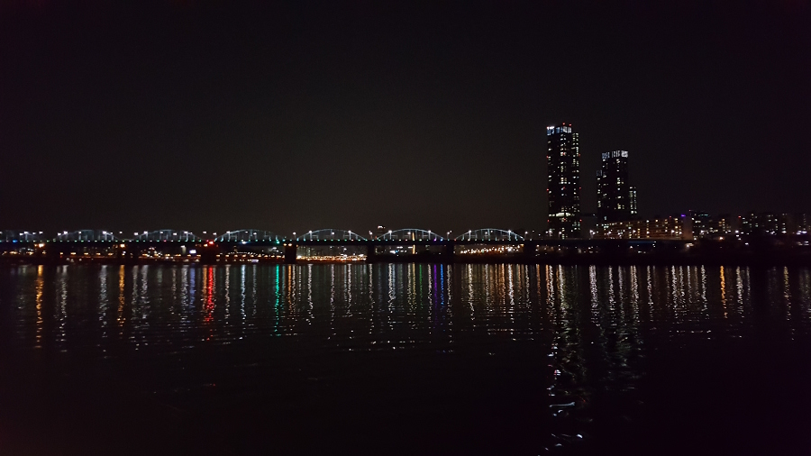 The river Han by night
